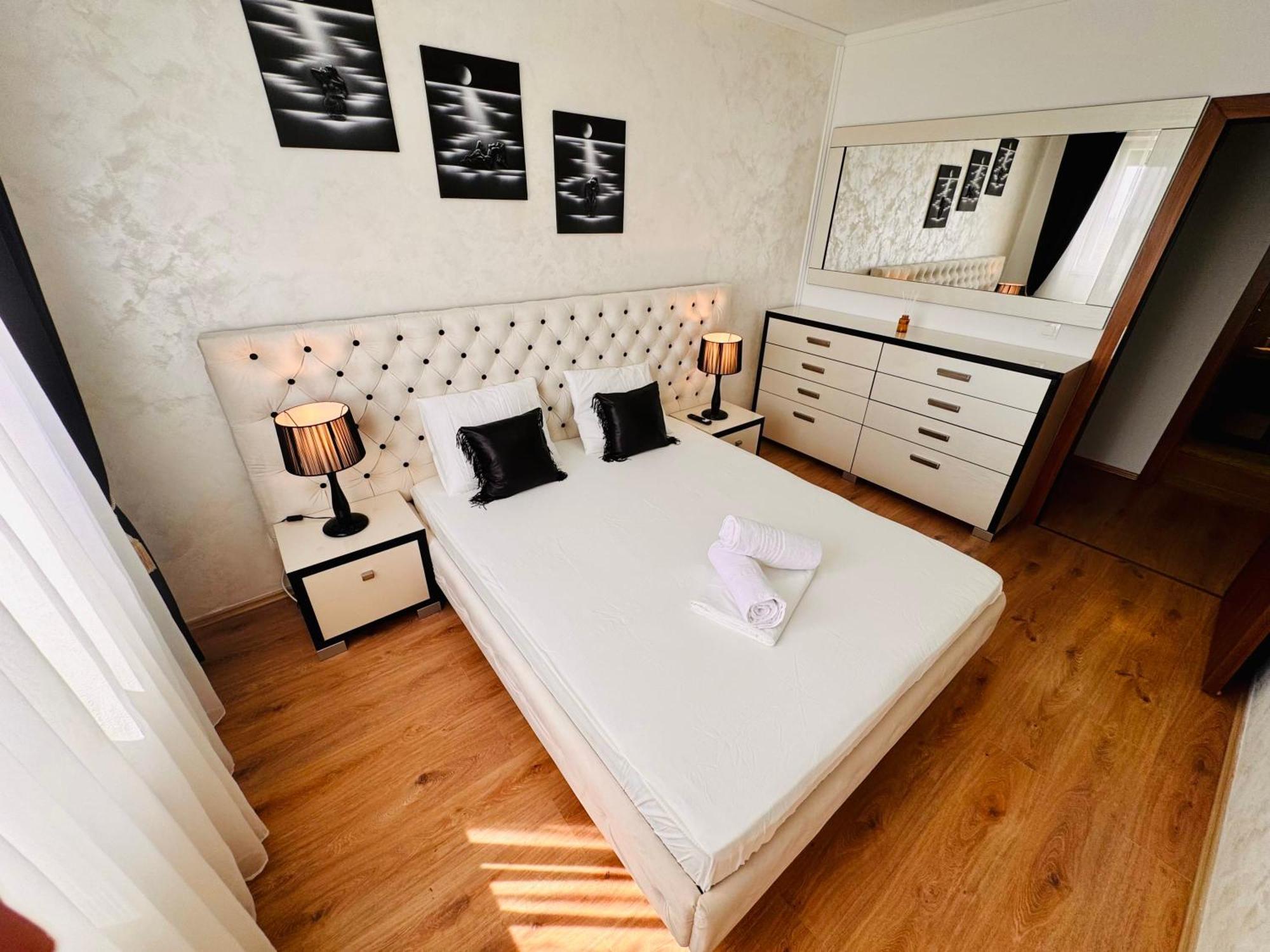 Joy City Stay Forest 84 Timişoara Buitenkant foto